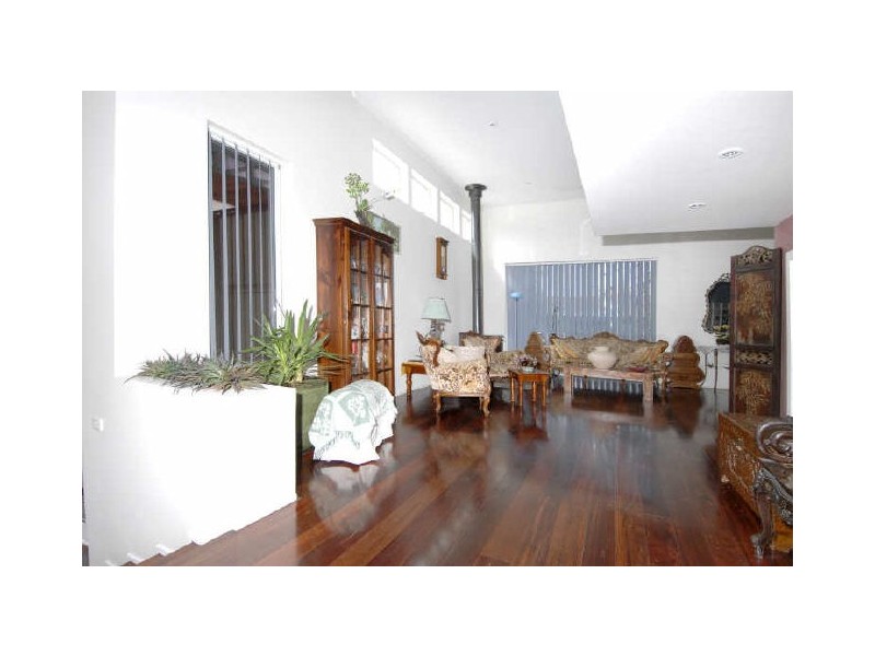 7 Harsburg Court, Taylors Lakes VIC 3038