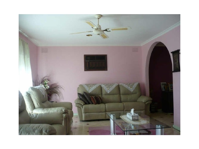 24 Wattle Avenue, Kings Park VIC 3021