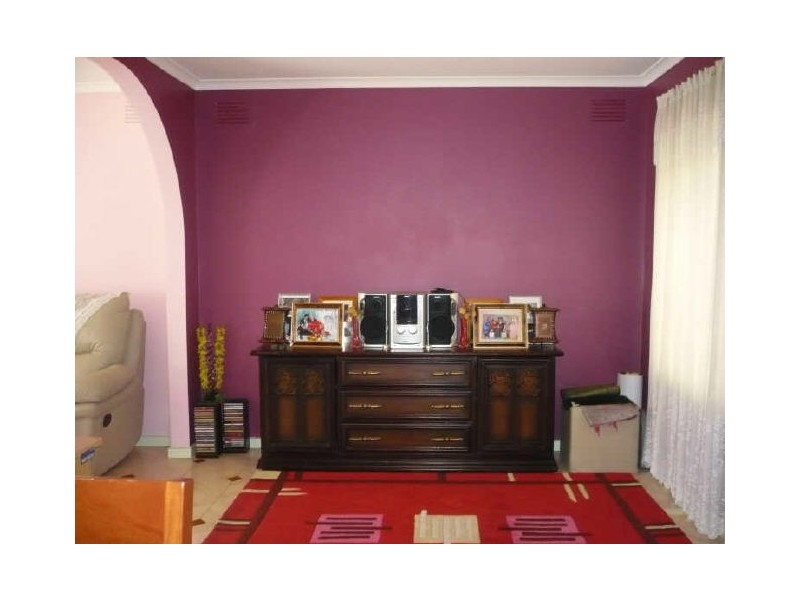 24 Wattle Avenue, Kings Park VIC 3021