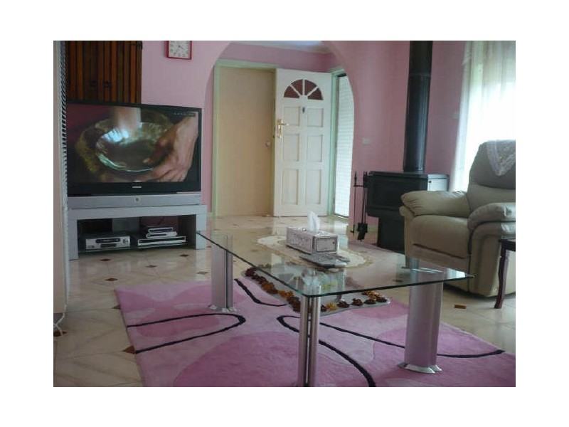 24 Wattle Avenue, Kings Park VIC 3021