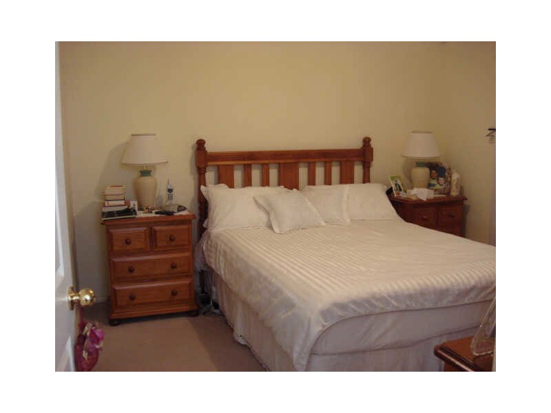 2 Mordaunt Drive, Hillside VIC 3037