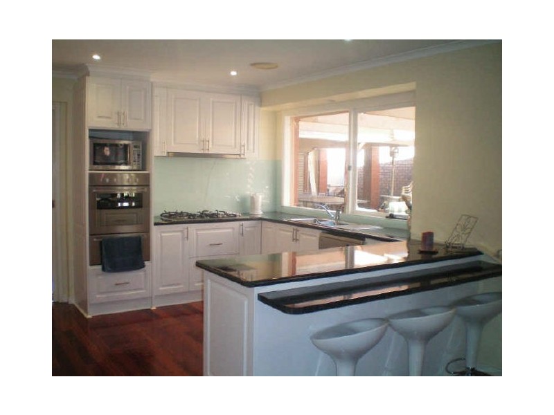 11 Tennyson Drive, Delahey VIC 3037