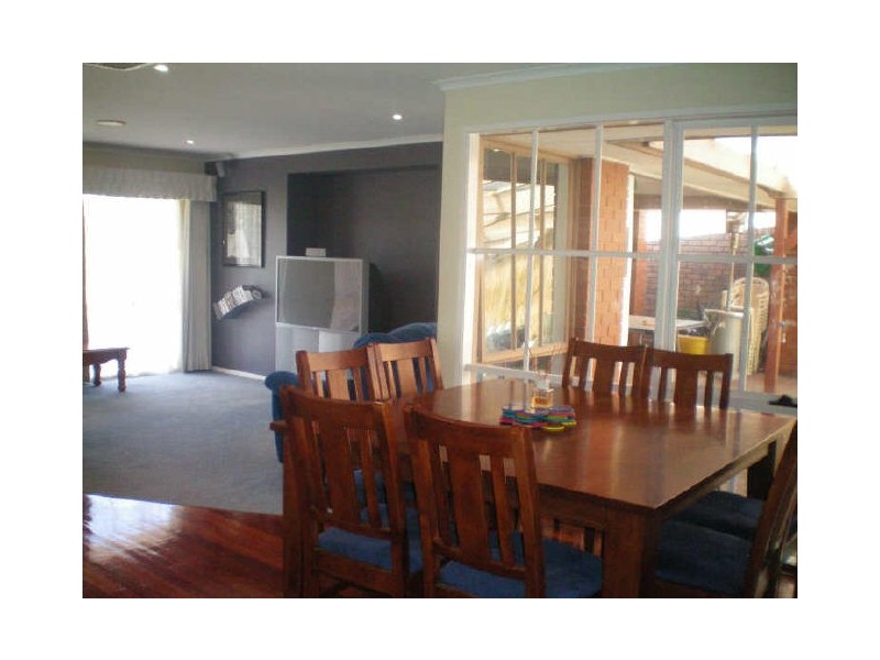 11 Tennyson Drive, Delahey VIC 3037