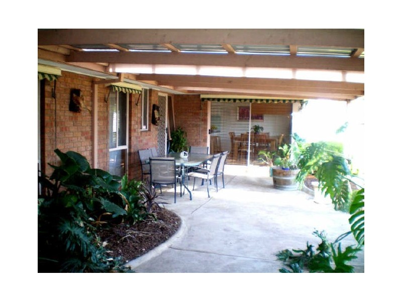 37 Bluestone Walk, Delahey VIC 3037