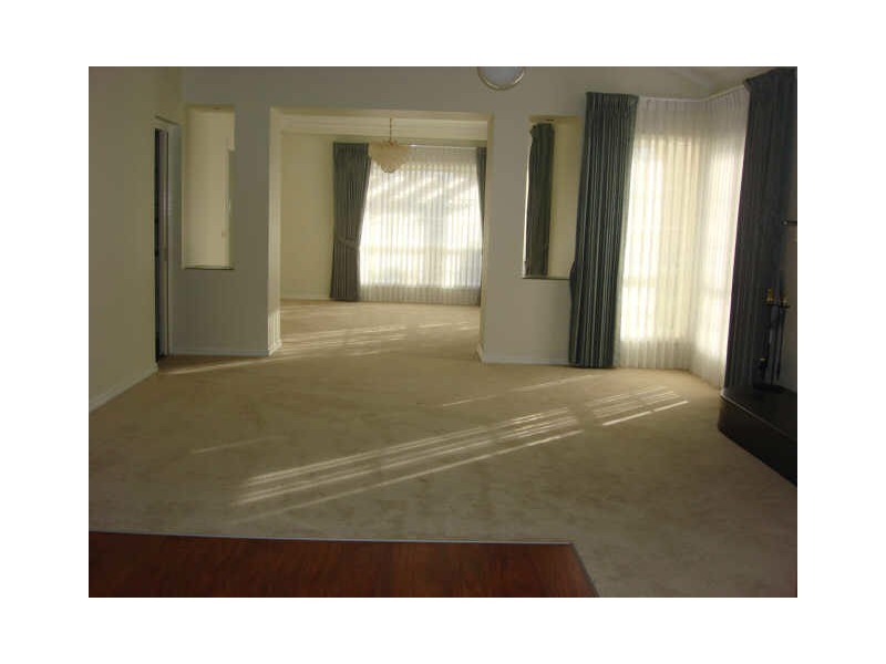 38 Reed Crescent, Taylors Lakes VIC 3038