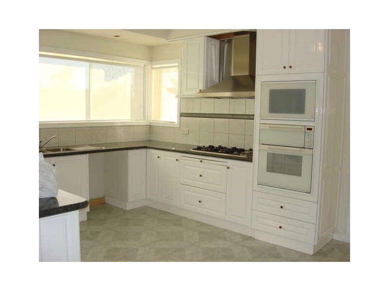 38 Reed Crescent, Taylors Lakes VIC 3038