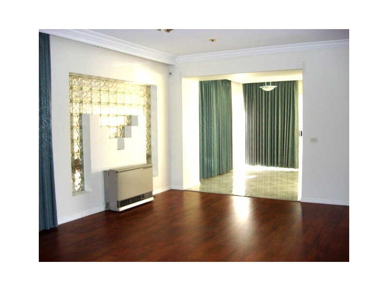 38 Reed Crescent, Taylors Lakes VIC 3038