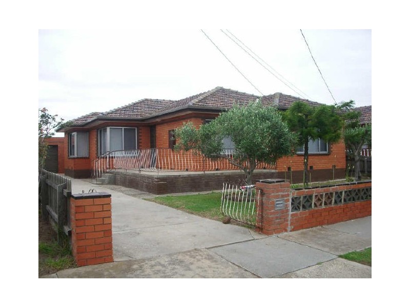 6 Braeswood Road, Kings Park VIC 3021