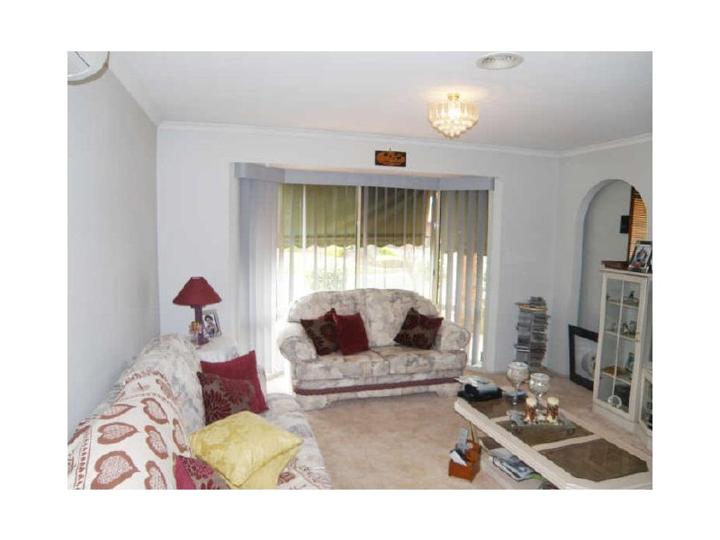 7 Thistle Court, Delahey VIC 3037