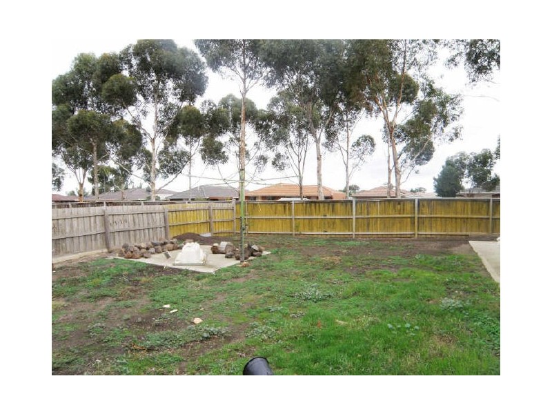 7 Thistle Court, Delahey VIC 3037