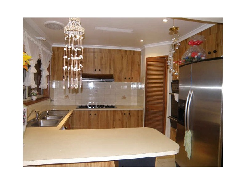 70 Kinterbury Drive,, Kings Park VIC 3021