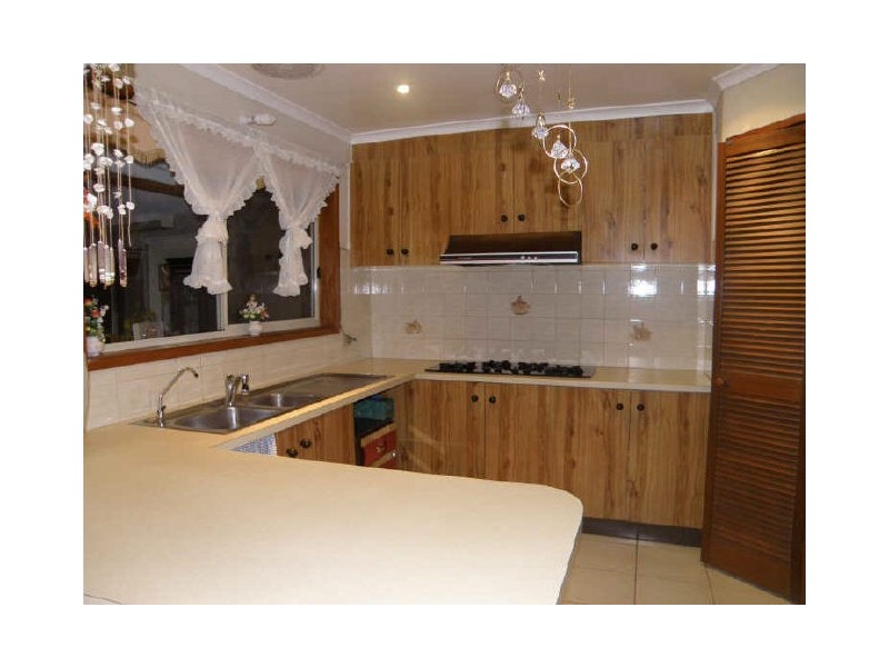 70 Kinterbury Drive,, Kings Park VIC 3021