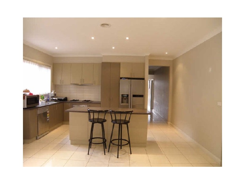 18 Cunningham Chase, Burnside Heights VIC 3023