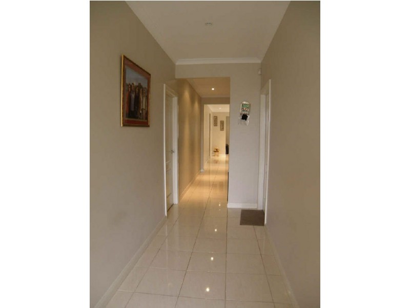 18 Cunningham Chase, Burnside Heights VIC 3023