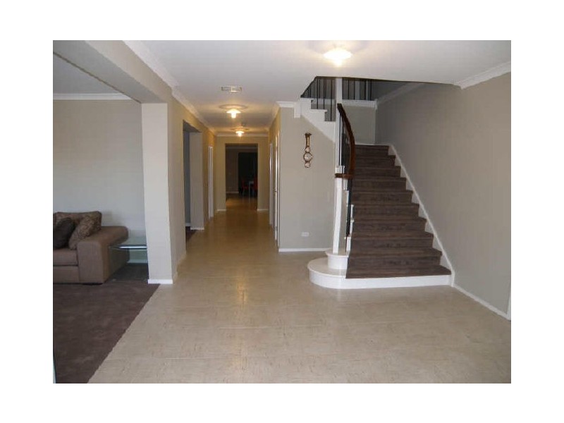 5 Wendover Crescent, Hillside VIC 3037