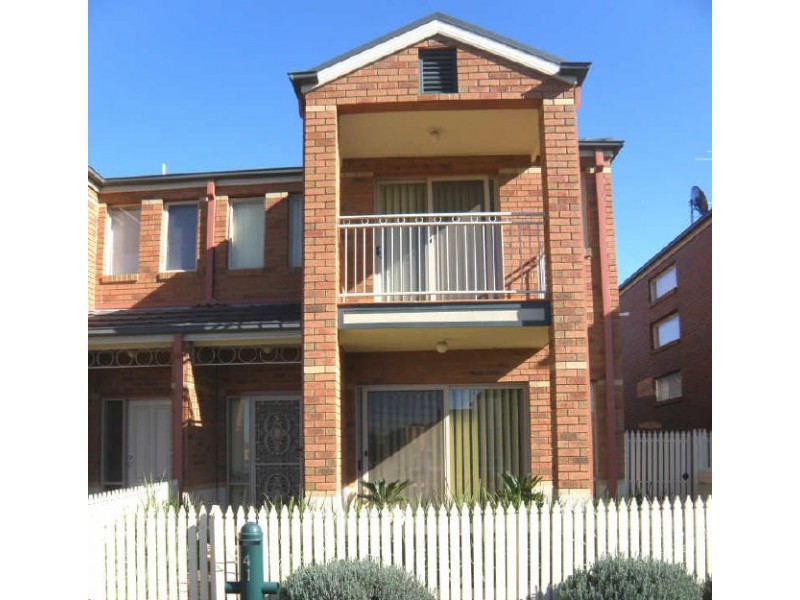 41 Amberlea Circuit, Taylors Hill VIC 3037