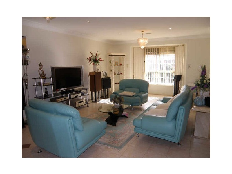 5 Tannaroo Crescent, Delahey VIC 3037