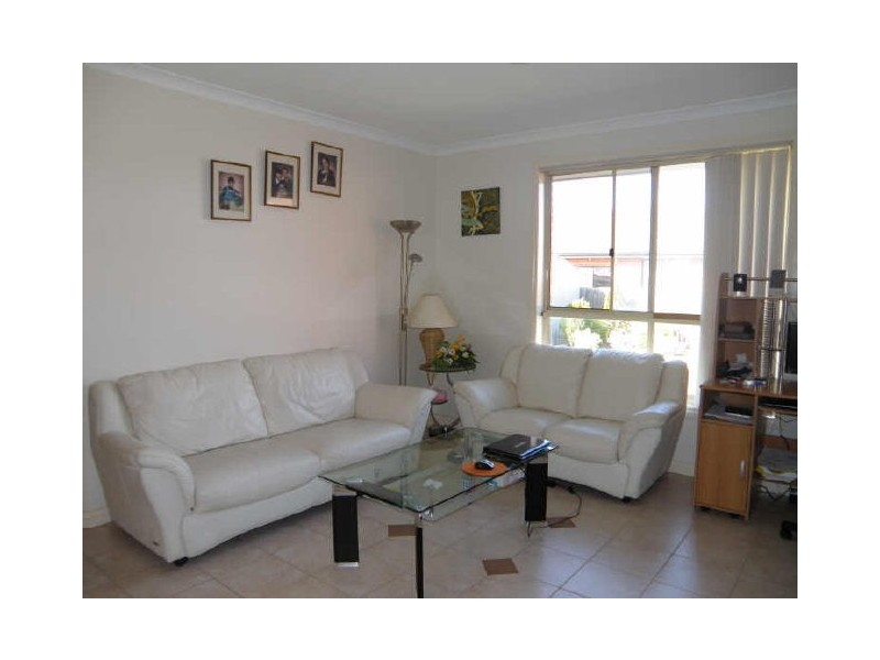 5 Tannaroo Crescent, Delahey VIC 3037