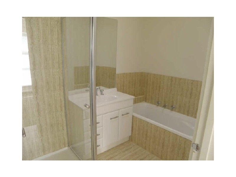 1/21 Jade Way, Hillside VIC 3037