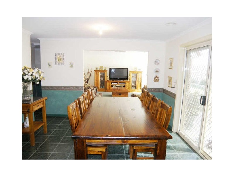 3 Cooks Way, Taylors Hill VIC 3037