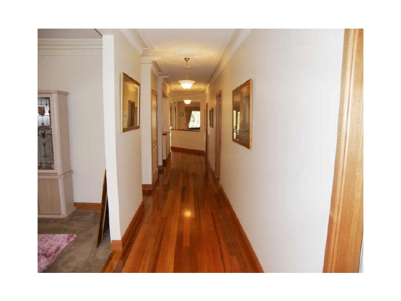 10 Imperial Court, Hillside VIC 3037