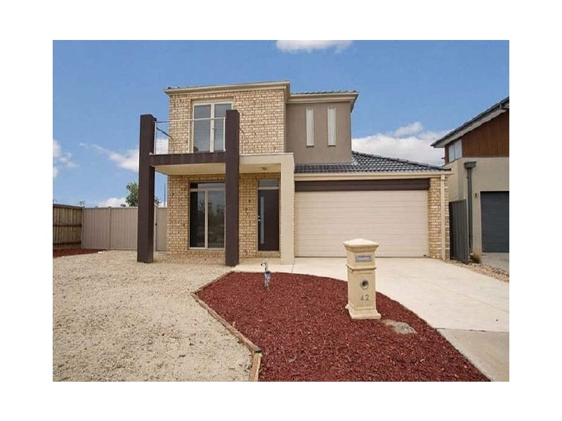 42 Cassan Way, Caroline Springs VIC 3023