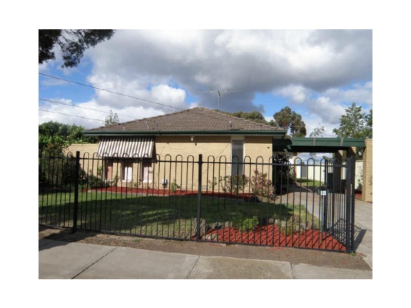 36 Maplewood Road, Kings Park VIC 3021
