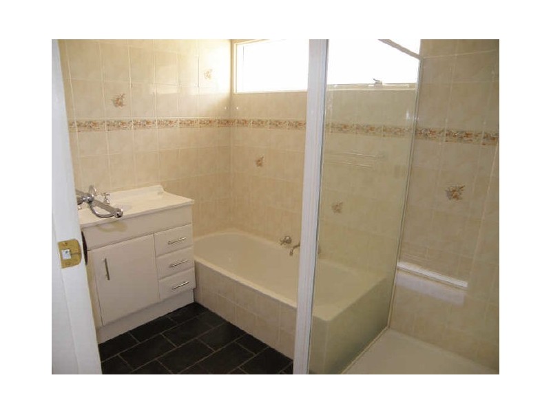 36 Maplewood Road, Kings Park VIC 3021