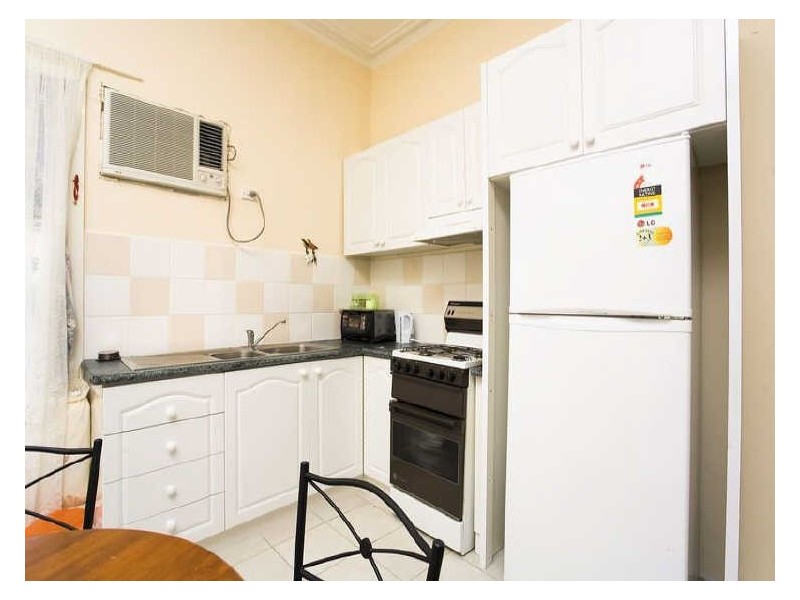 99 Station Rd, Deer Park VIC 3023