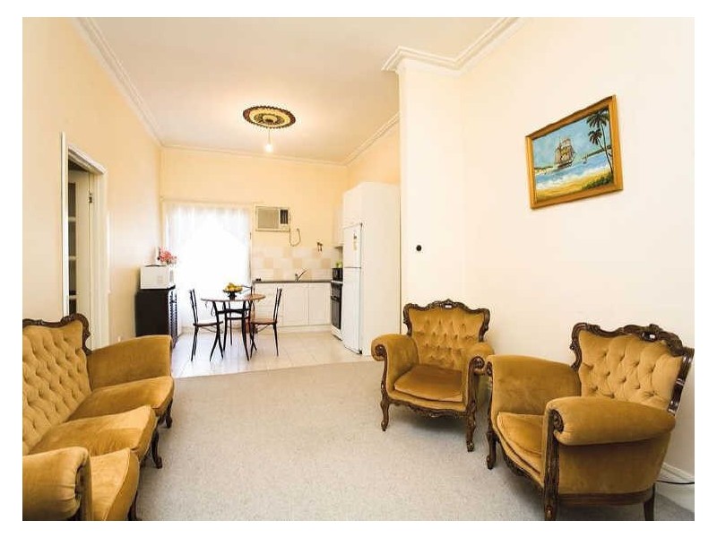 99 Station Rd, Deer Park VIC 3023