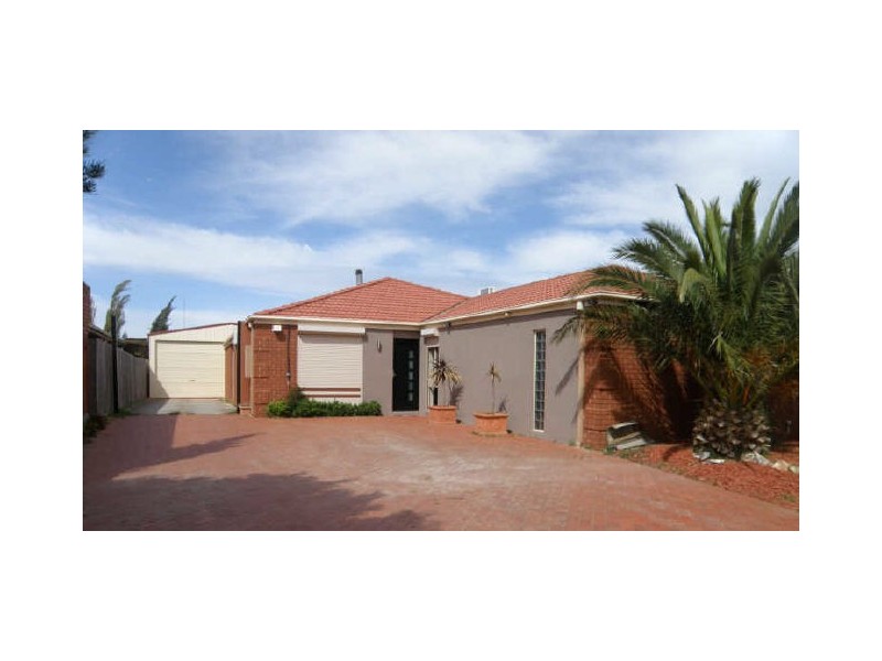 14 Barley Court, Delahey VIC 3037