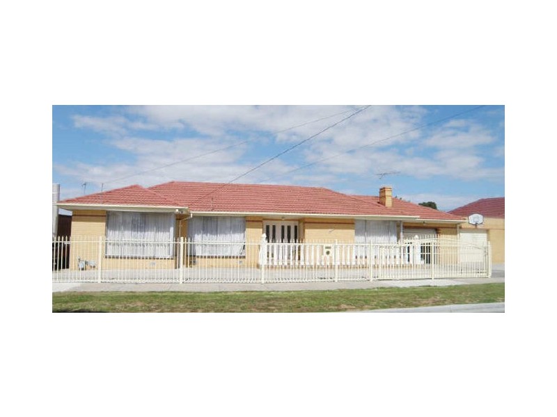 24 Bell Street, Sunshine West VIC 3020