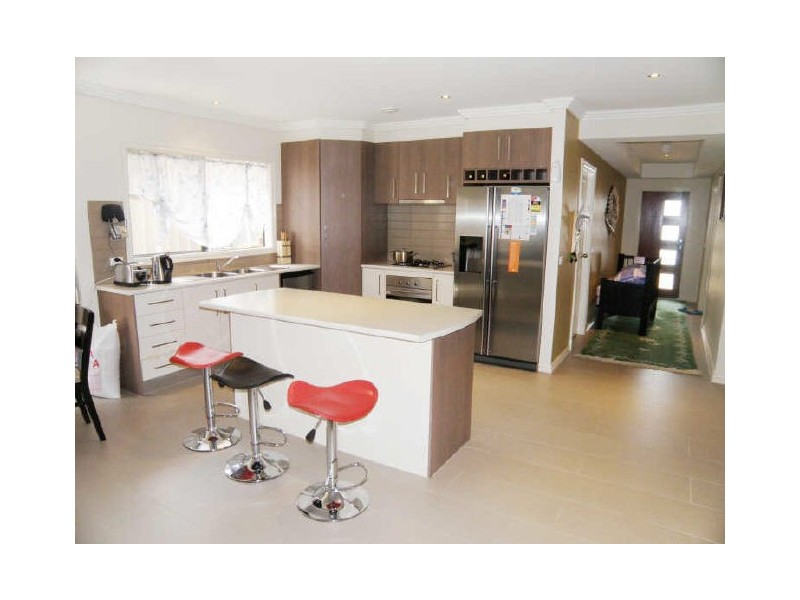 5 Forrest Street, Burnside Heights VIC 3023