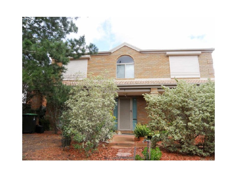 5 Rachel Court, Sydenham VIC 3037