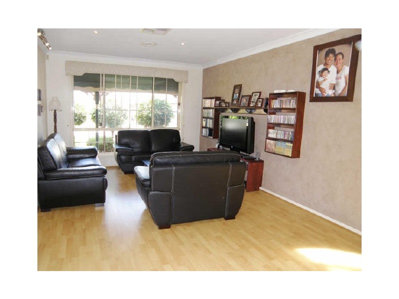 12 Barley Court, Delahey VIC 3037