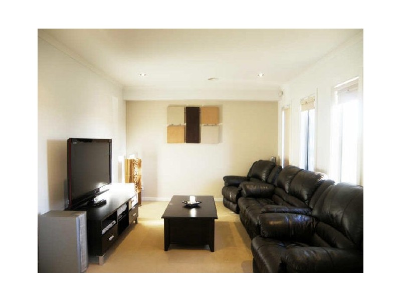 11 Parkes Way,, Burnside Heights VIC 3023