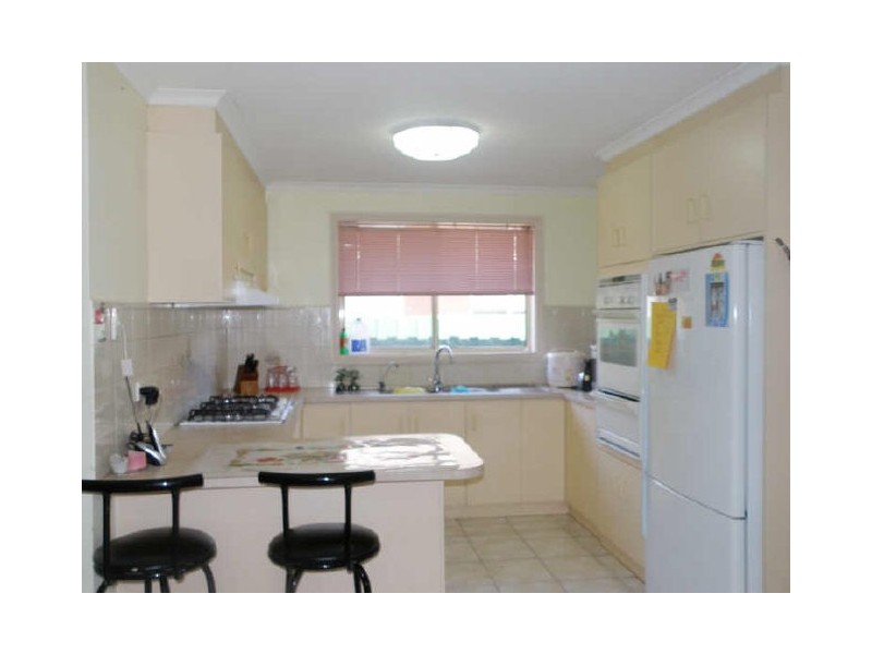 6 Anakie Walk, Delahey VIC 3037