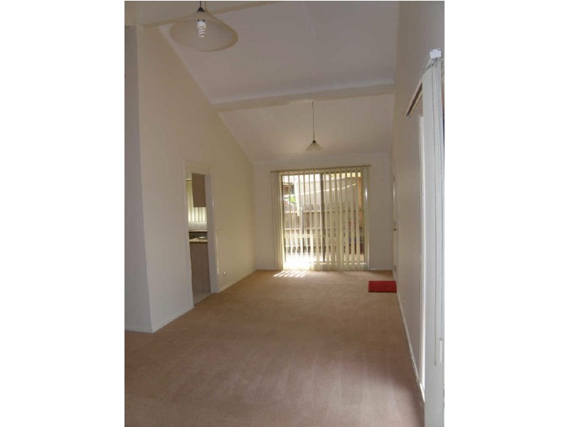 7 Brennan Court, Sydenham VIC 3037