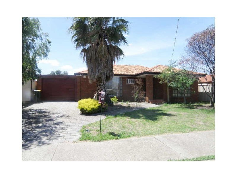 10 Kurung Drive, Kings Park VIC 3021