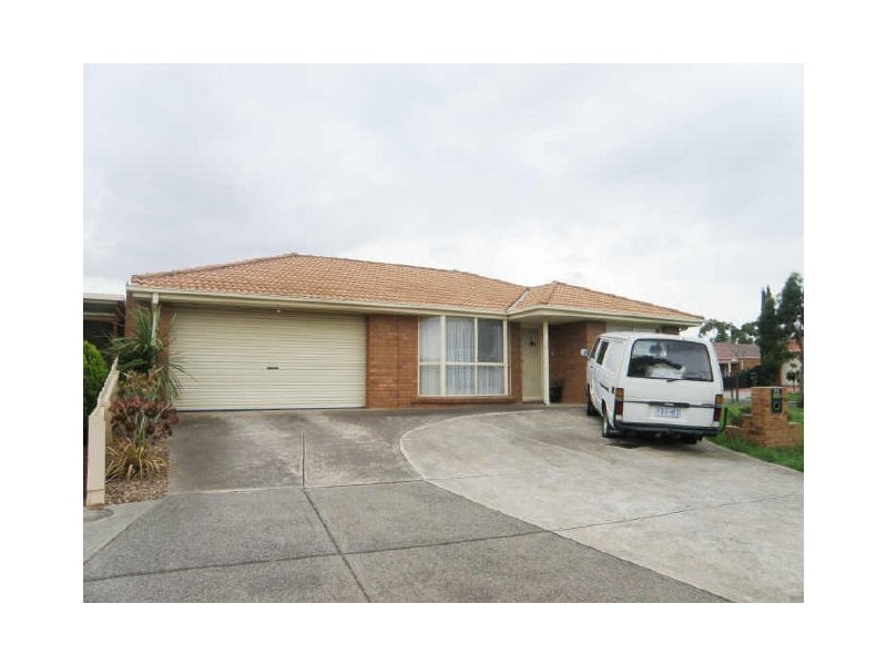 2 Fescue Place, Delahey VIC 3037