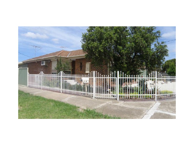54 Concord Circuit, Albanvale VIC 3021