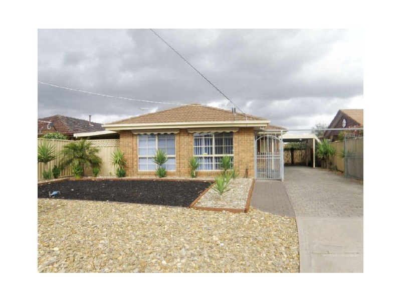 9 Sword Walk, Kings Park VIC 3021
