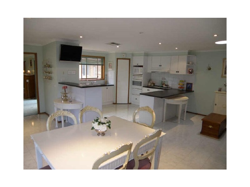9 Aitken Drive, Delahey VIC 3037