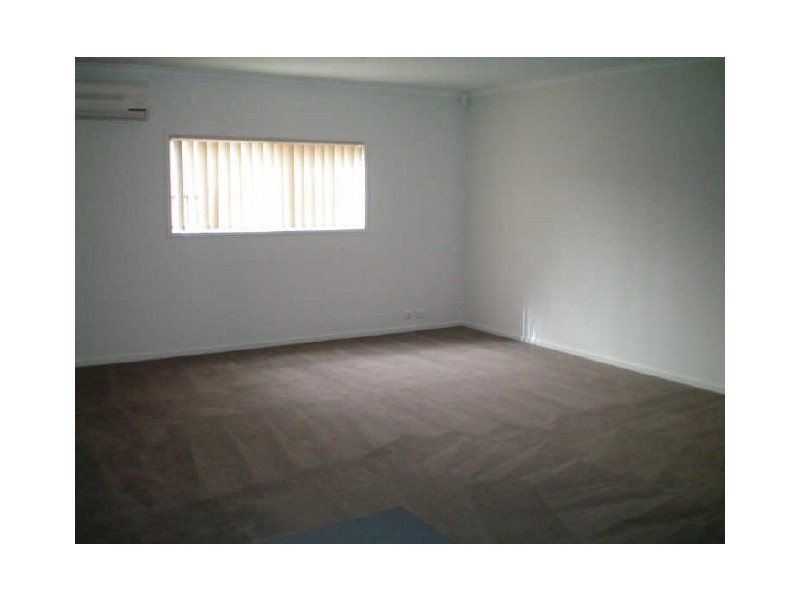 23 Cranwell Square, Caroline Springs VIC 3023