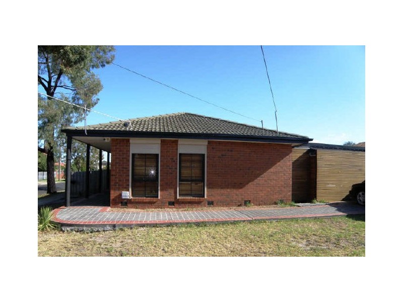 25 Tarana Crescent, Kings Park VIC 3021