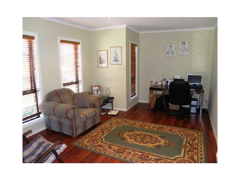 12 Lyons Avenue, Burnside Heights VIC 3023