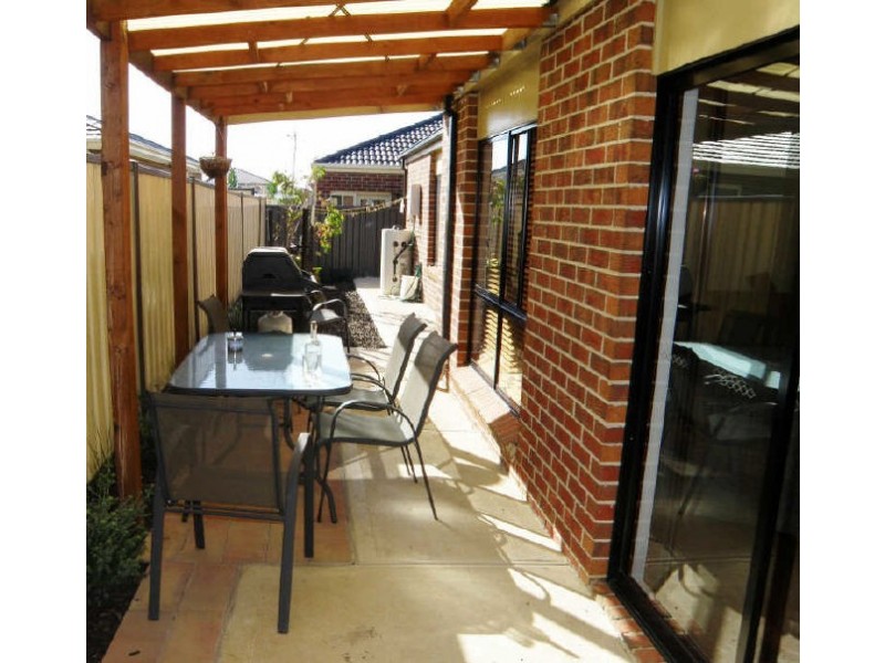 12 Lyons Avenue, Burnside Heights VIC 3023