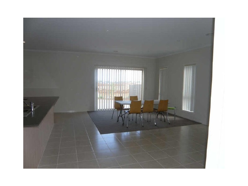 24 Lindeman Street, Tarneit VIC 3029