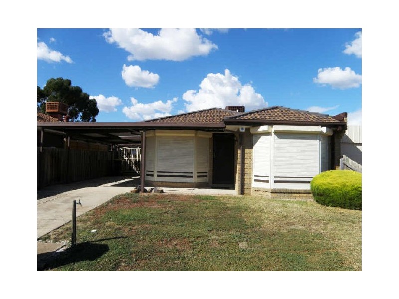 13 Themeda Court, Delahey VIC 3037