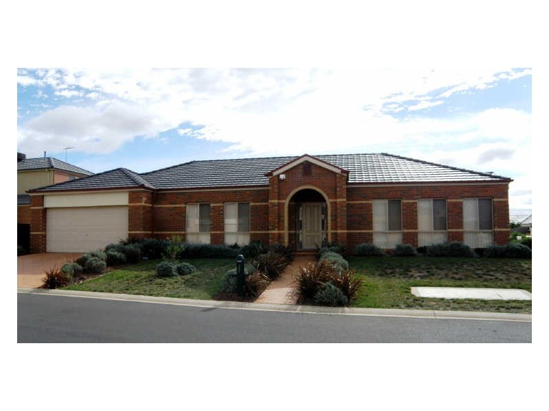 37 Amberlea Circuit, Taylors Hill VIC 3037